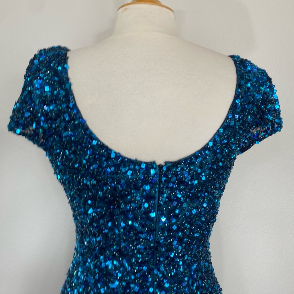 Vintage Women's Scala Blue Beaded Cap Sleeve Sheath Dress Size 14 Party Glam - Picture 7 of 16